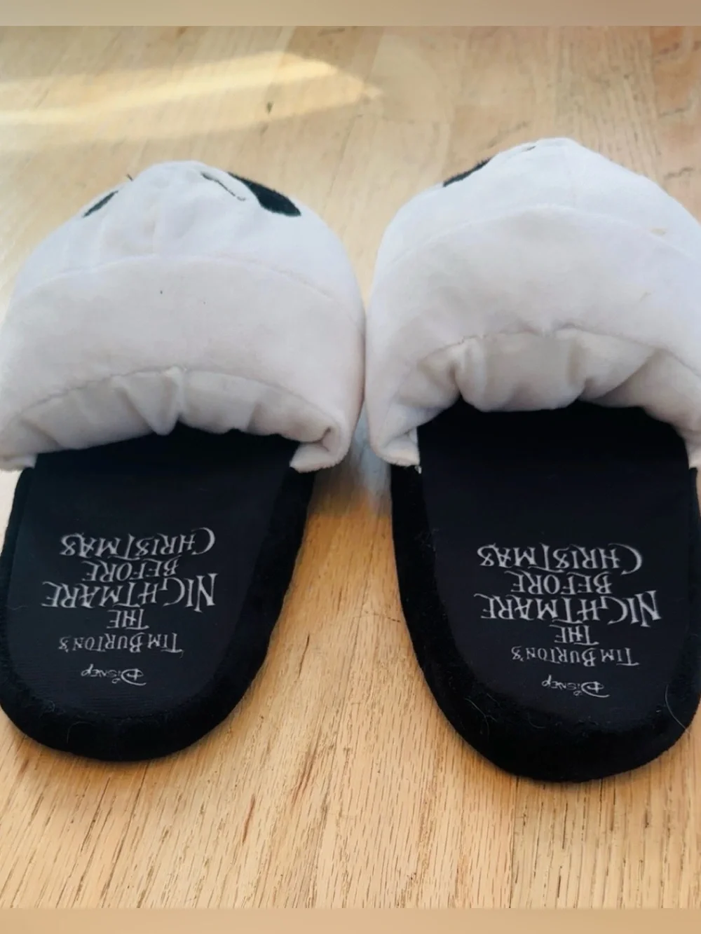 The Nightmare Before Christmas Kids' Jack Skellington Slippers - White/Black